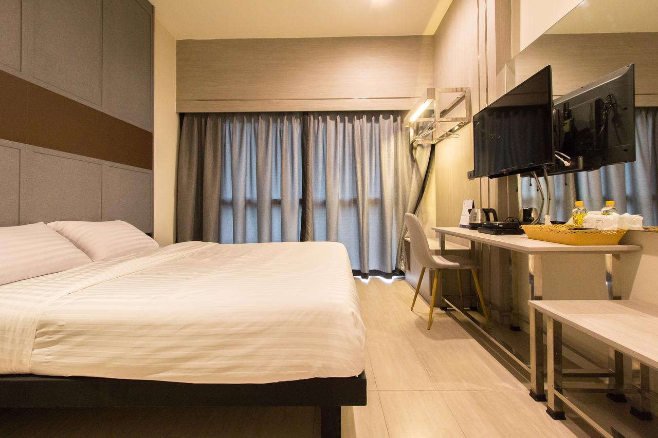 Lazy Sunday Hostel Μπανγκόκ Εξωτερικό φωτογραφία