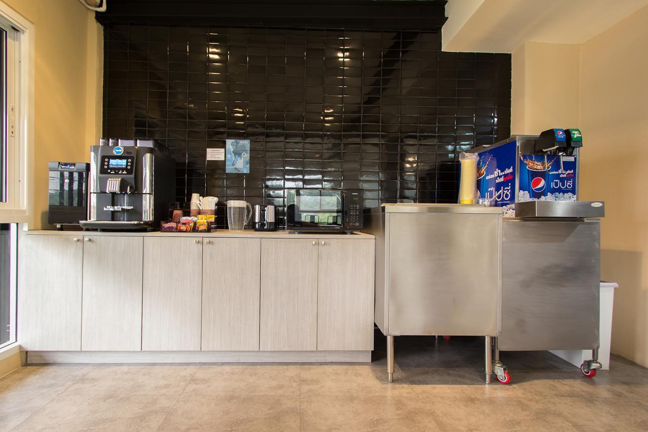 Lazy Sunday Hostel Μπανγκόκ Εξωτερικό φωτογραφία